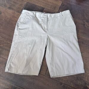 Talbots Women's Size 6 Tan Bermuda‎ Shorts